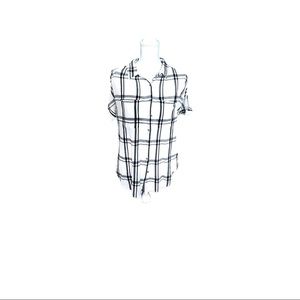 White and black plaid short sleeve shirt